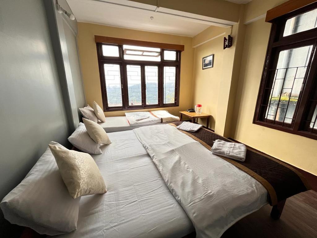 Hotel Red Rose Gangtok Bagian luar foto